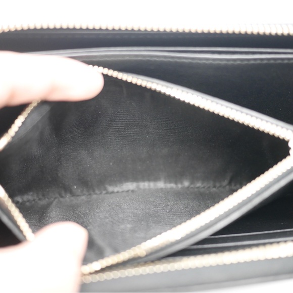 🍓VALENTINO Zippy Wallet - Picture 6 of 10